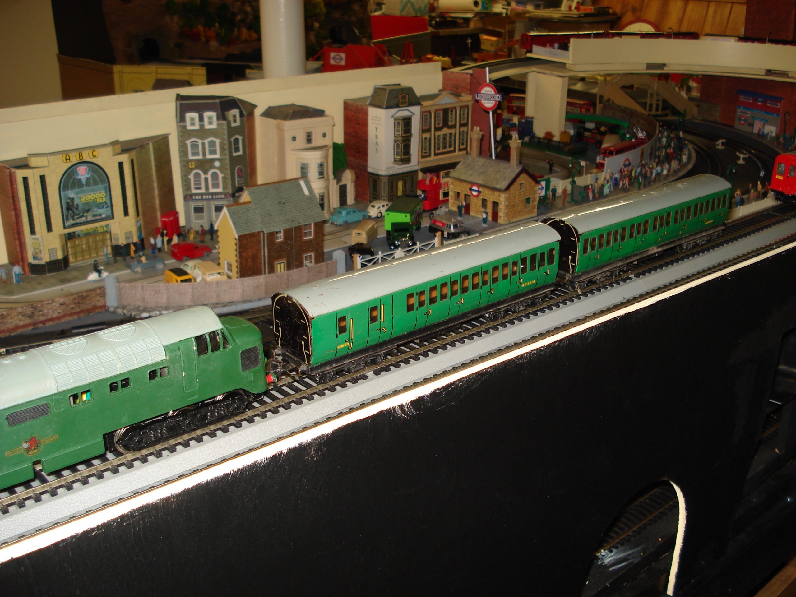 WRENN & Hornby Dublo model railway pick up base 20734 plus Wire 20733 